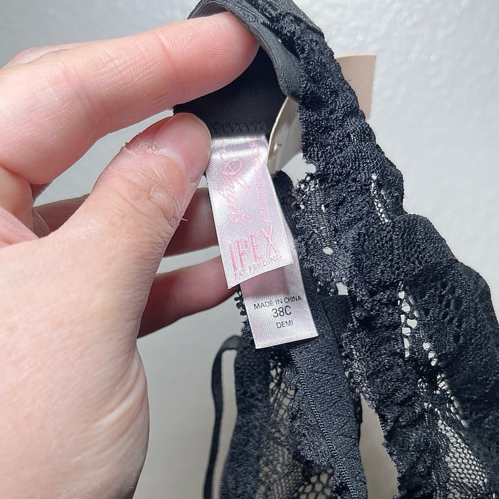 Victoria's Secret Dream Angels IPEX Lace Underwire Demi Bra Size 38C NWT Rare - Picture 11 of 16